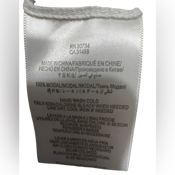 BCBGMAXAZRIA Snake Pattern sleeveless Top - Picture 3 of 3